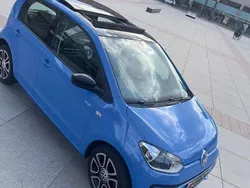 Blauw Gebruikt 2014 VW up! Cup Hatchback | € 6.250 (Eerlijke prijs)