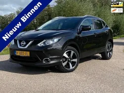 Zwart, metallic lak Gebruikt 2016 Nissan Qashqai Tekna SUV | € 16.340 (Eerlijke prijs)