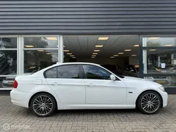 Wit Gebruikt 2011 BMW 320 Luxury Line Sedan | € 7.500 (Eerlijke prijs)