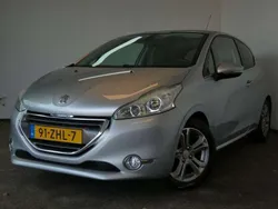 Grijs Gebruikt 2012 Peugeot 208 Allure Hatchback | € 4.950 (Eerlijke prijs)