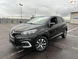 Zwart, metallic lak Gebruikt 2018 Renault Captur Zen SUV | € 11.950 (Goede deal)