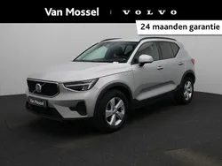 Grijs Gebruikt 2023 Volvo XC40 Momentum SUV | € 32.940 (Goede deal)