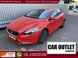 Rood, metallic lak Gebruikt 2013 Volvo V40 Kinetic Stationwagen | € 6.950 (Super prijs)