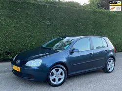 Grijs Gebruikt 2007 VW Golf V Hatchback | € 3.750 (Iets duurder)