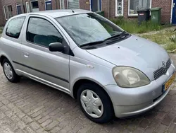 Grijs Gebruikt 2000 Toyota Yaris Sol Hatchback | € 1.500 (Eerlijke prijs)