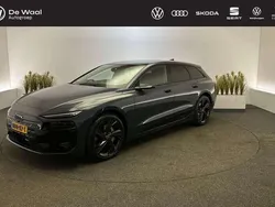 Blauw, metallic lak Gebruikt 2025 Audi A6 e-tron Performance Stationwagen | € 86.900 (Goede deal)