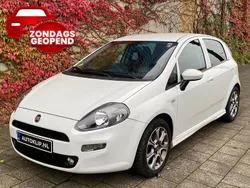 Wit Gebruikt 2015 Fiat Punto Lounge Hatchback | € 3.945 (Eerlijke prijs)
