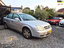 Grijs Gebruikt 2002 Opel Vectra Basis Sedan | € 699 (Goede deal)