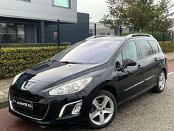 Zwart, metallic lak Gebruikt 2013 Peugeot 308 Sportium Stationwagen | € 7.250 (Eerlijke prijs)