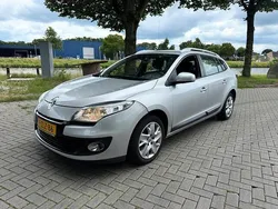 Grijs Gebruikt 2012 Renault Mégane GrandTour Dynamique Stationwagen | € 3.250 (Eerlijke prijs)