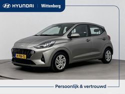 Brass metallic (r3w) Gebruikt 2020 Hyundai i10 Premium Hatchback | € 12.400 (Eerlijke prijs)