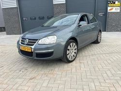 Groen Gebruikt 2007 VW Jetta Comfortline Sedan | € 1.950 (Goede deal)