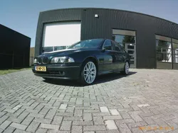 Groen Gebruikt 1997 BMW 523 Executive Sedan | € 4.000 (Goede deal)