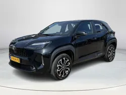 Zwart Gebruikt 2023 Toyota Yaris Cross Edition SUV | € 27.775 (Eerlijke prijs)