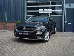 Zwart Gebruikt 2019 VW T-Roc Style SUV | € 20.700 (Eerlijke prijs)