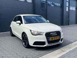 Wit Gebruikt 2011 Audi A1 Hatchback | € 6.989