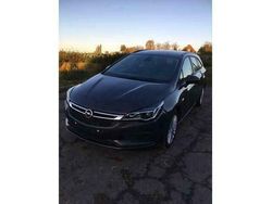 Zwart Gebruikt 2016 Opel Astra Stationwagen | € 12.950 (Iets duurder)