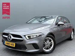 Grijs Gebruikt 2020 Mercedes A180 Business Hatchback | € 20.899 (Super prijs)