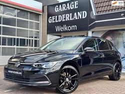 Zwart Gebruikt 2021 VW Golf VIII Hatchback | € 27.900 (Duur)