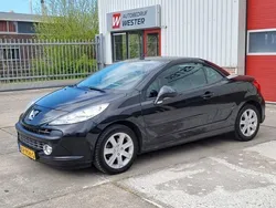 Zwart Gebruikt 2010 Peugeot 207 Cabriolet | € 3.950 (Eerlijke prijs)