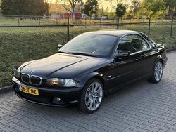 Zwart (metallic) Gebruikt 2002 BMW 325 Executive Cabriolet | € 7.750 (Eerlijke prijs)
