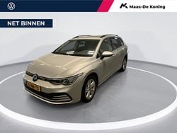 Grijs Gebruikt 2023 VW Golf VIII Life Stationwagen | € 21.880 (Goede deal)