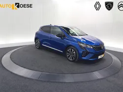 Hatchback Gebruikt 2023 Renault Clio V Techno Hatchback | € 21.900 (Iets duurder)
