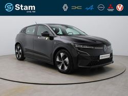 Noir étoilé gne (zwart metallic) Gebruikt 2024 Renault Mégane Evolution Hatchback | € 29.490 (Eerlijke prijs)