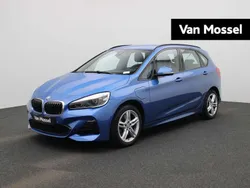 Blauw Gebruikt 2021 BMW 225 Active Tourer iPerformance MPV | € 27.900 (Eerlijke prijs)
