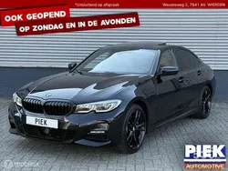 Zwart, metallic lak Gebruikt 2021 BMW 330e Executive Sedan | € 39.999 (Iets duurder)