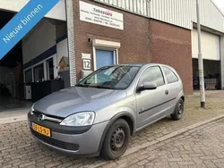 Grijs Gebruikt 2003 Opel Corsa Njoy Hatchback | € 1.849 (Eerlijke prijs)