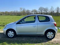 Zilver Gebruikt 2001 Toyota Yaris Sol Hatchback | € 2.999 (Eerlijke prijs)