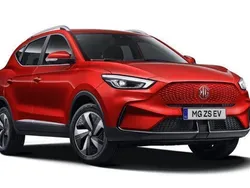 Rood Gebruikt 2023 MG ZS Luxury Sedan | € 31.400