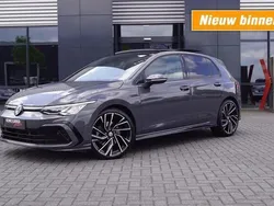 Grijs Gebruikt 2021 VW Golf VIII R-line Hatchback | € 29.950 (Eerlijke prijs)