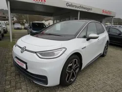 Wit Gebruikt 2020 VW ID.3 Hatchback | € 25.629 (Duur)