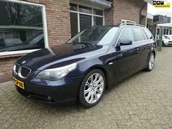 Blauw, metallic lak Gebruikt 2006 BMW 523 Executive Stationwagen | € 5.950 (Iets duurder)