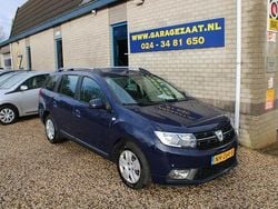 Blauw Gebruikt 2017 Dacia Logan MCV Lauréate MPV | € 7.990 (Goede deal)