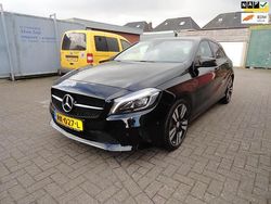 Zwart Gebruikt 2016 Mercedes A180 Prestige Hatchback | € 10.950 (Eerlijke prijs)
