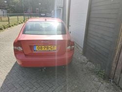 Rood Gebruikt 2004 Volvo S40 Sedan | € 1.000