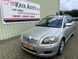 Grijs Gebruikt 2009 Toyota Avensis Terra Stationwagen | € 2.199