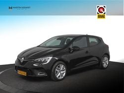 Zwart Gebruikt 2022 Renault Clio V Zen Hatchback | € 12.199 (Goede deal)