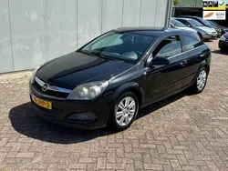 Zwart Gebruikt 2009 Opel Astra GTC Executive Hatchback | € 3.450 (Iets duurder)