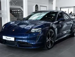 Blauw Gebruikt 2020 Porsche Taycan Turbo Sedan | € 64.900