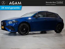Blauw Gebruikt 2024 Mercedes E250 AMG line Hatchback | € 39.950 (Eerlijke prijs)