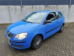 Blauw Gebruikt 2005 VW Polo Trendline Hatchback | € 1.250 (Goede deal)