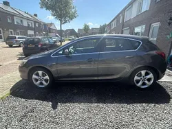 Grijs Gebruikt 2011 Opel Astra Sport MPV | € 4.500 (Eerlijke prijs)
