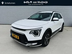 Wit, metallic lak Gebruikt 2024 Kia Niro SUV | € 31.250 (Super prijs)