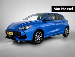 Blauw, metallic lak Gebruikt 2024 MG MG3 Luxury Hatchback | € 22.950 (Eerlijke prijs)