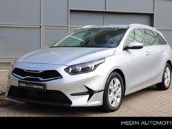 Grijs Gebruikt 2024 Kia Ceed Hatchback | € 26.445 (Duur)