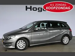Grijs Gebruikt 2015 Mercedes B180 Ambition MPV | € 13.940 (Eerlijke prijs)